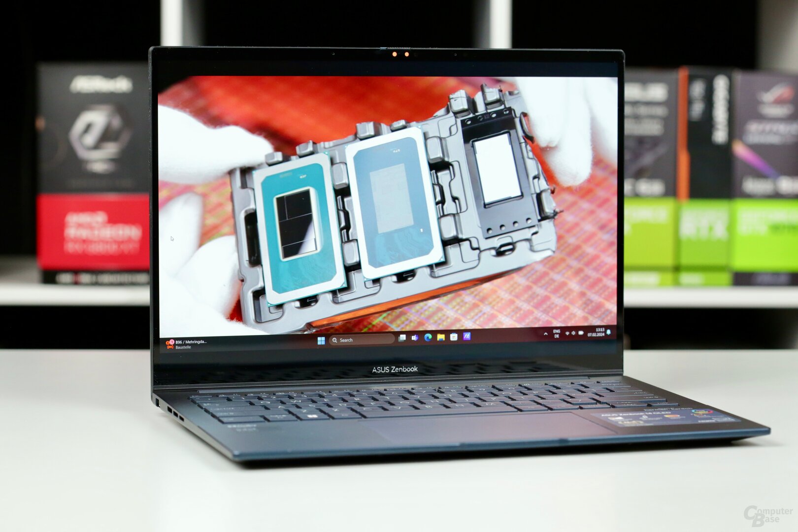 Asus Zenbook 14 OLED mit Intel Core Ultra 7 155H