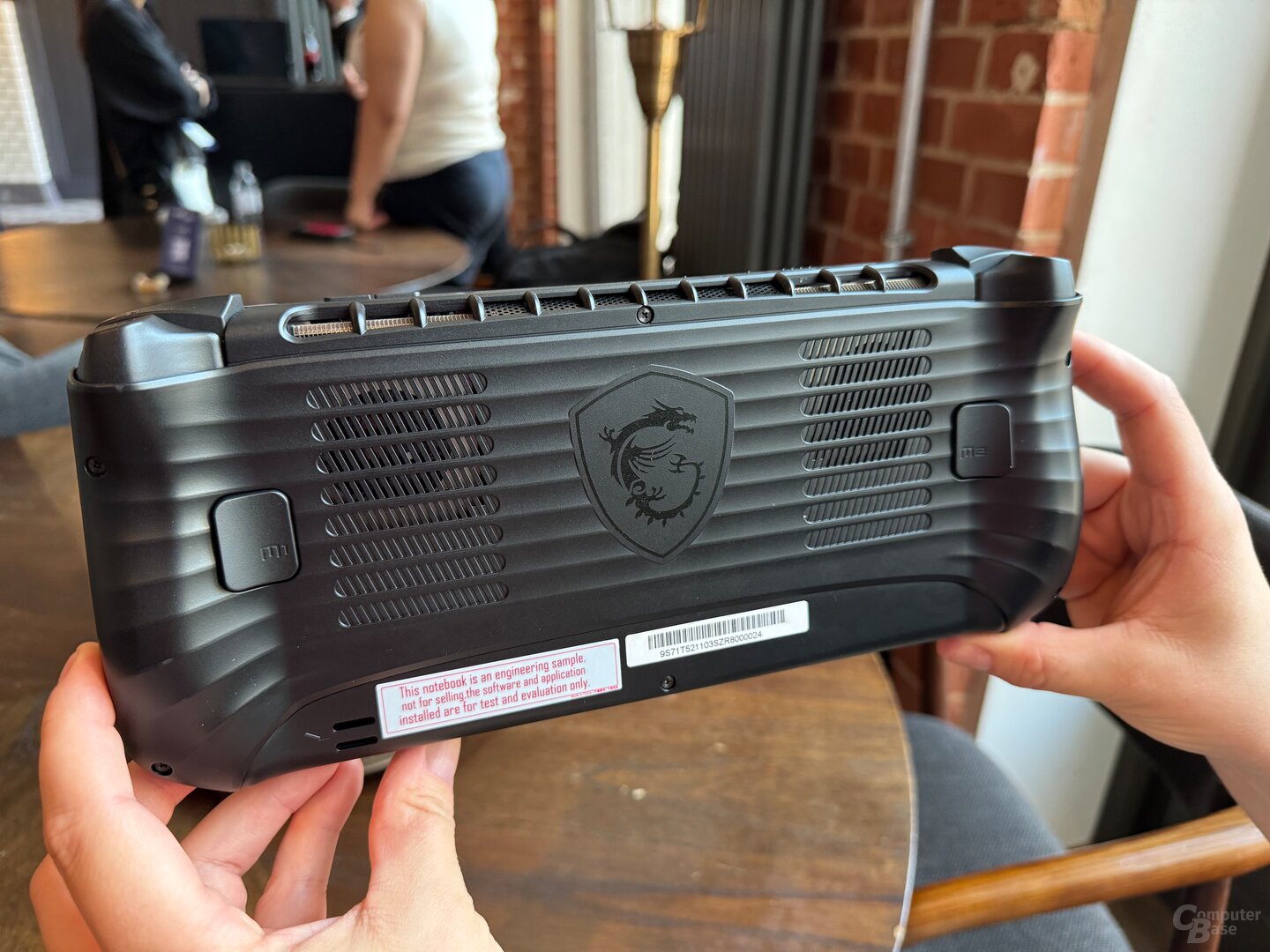 MSI Claw 8 AI Plus